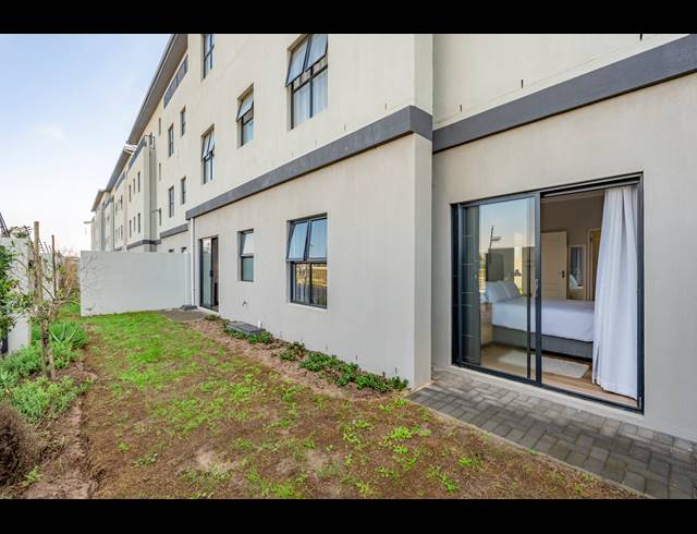 3 BEDROOM APARTMENT FOR SALE IN SANDOWN